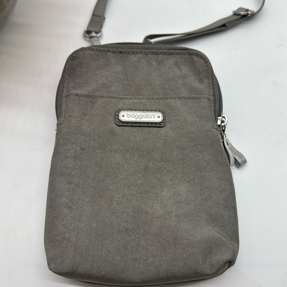 Baggallini Small Gray Crossbody Bag MCB7239K